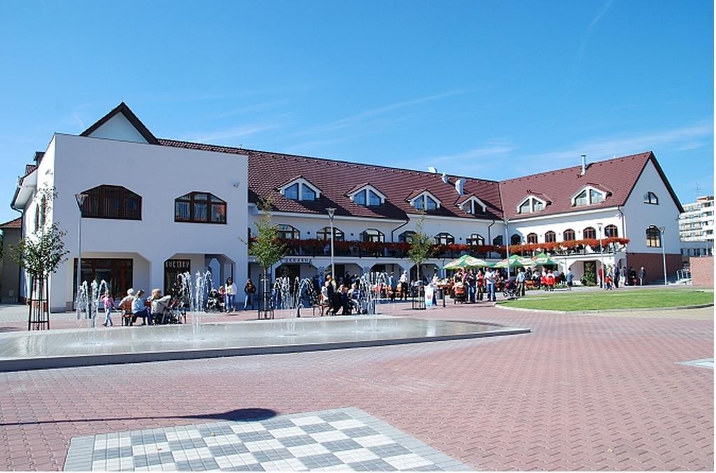 Hotel Slunecni Dvur Brno Exterior photo